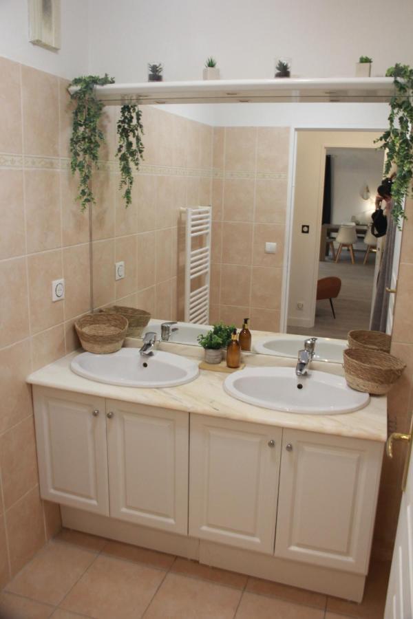 La Villa Ondine - Spacieux Appartement Sur Les Collines Nicoises - Piscine - 2 Parkings - Clim - Wifi Ницца Экстерьер фото