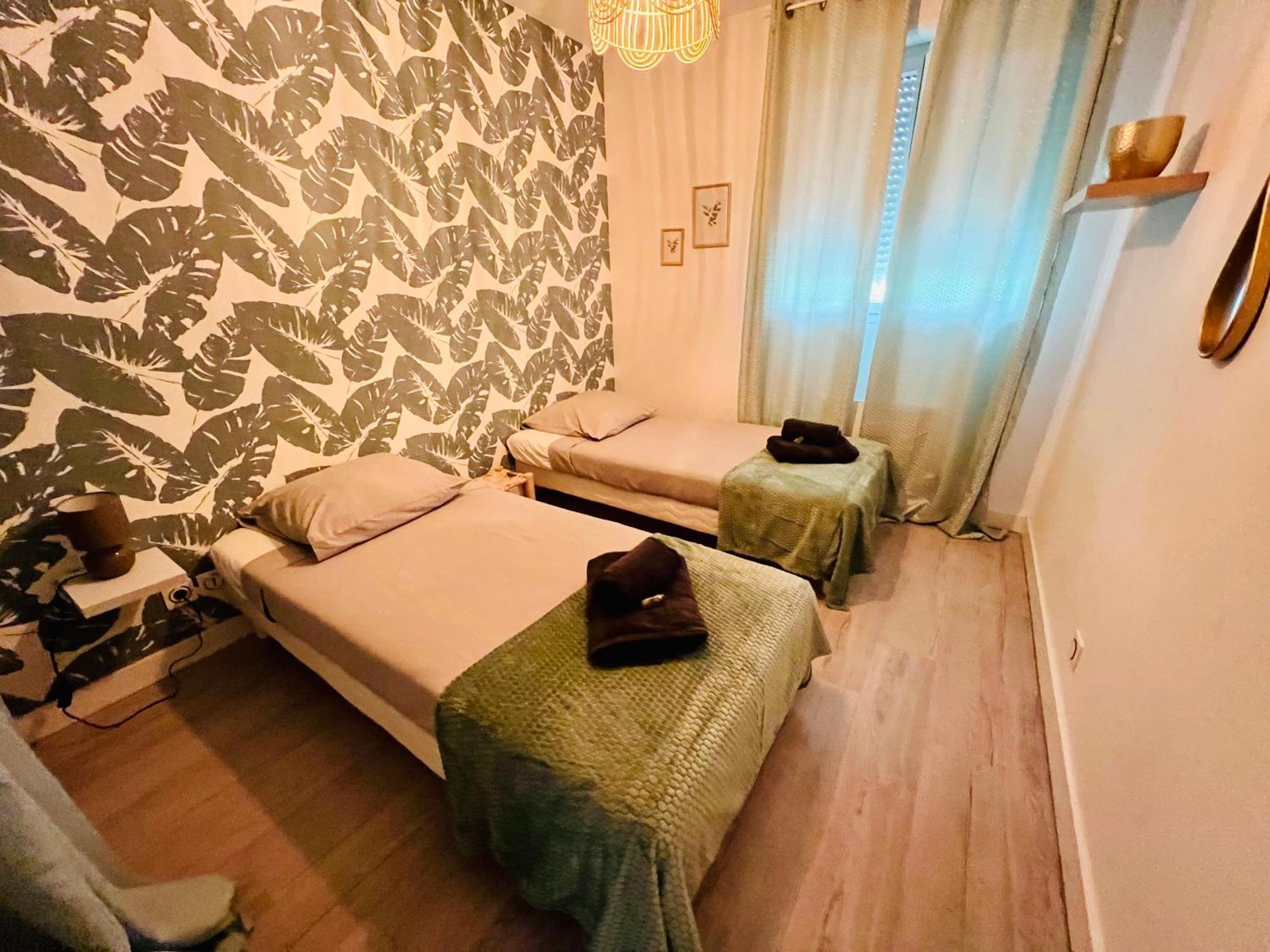 La Villa Ondine - Spacieux Appartement Sur Les Collines Nicoises - Piscine - 2 Parkings - Clim - Wifi Ницца Экстерьер фото