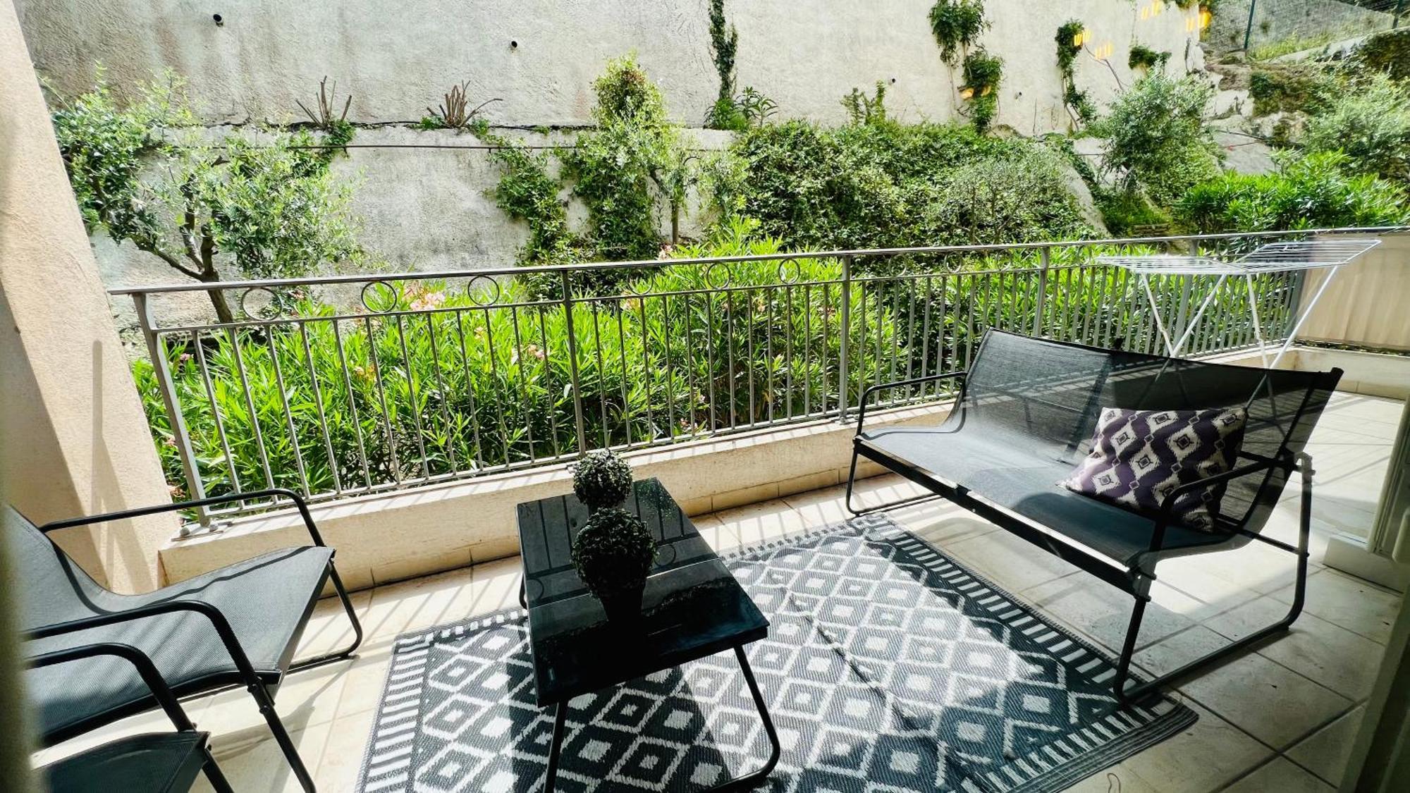 La Villa Ondine - Spacieux Appartement Sur Les Collines Nicoises - Piscine - 2 Parkings - Clim - Wifi Ницца Экстерьер фото